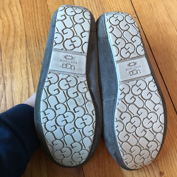 UGG Grey Elephant Dakota Slipper Moccasins - Picture 5 of 5